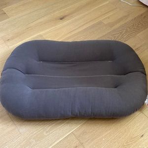 Snuggle me organic baby lounger